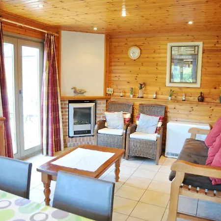 Chalet Pluton 4 בקתה לה רושה - אן - ארדן